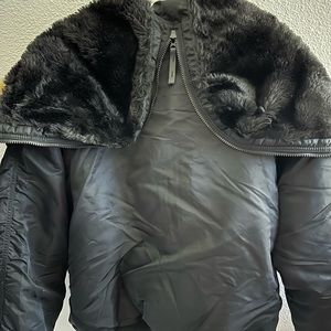Men’s Alpha Industries Black jacket with faux fur